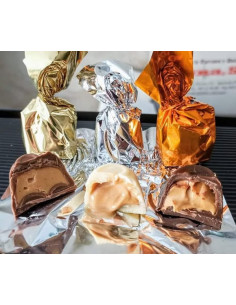 Bonbons remplis de nougat de jijona . - Turrones et bonbons candela espí