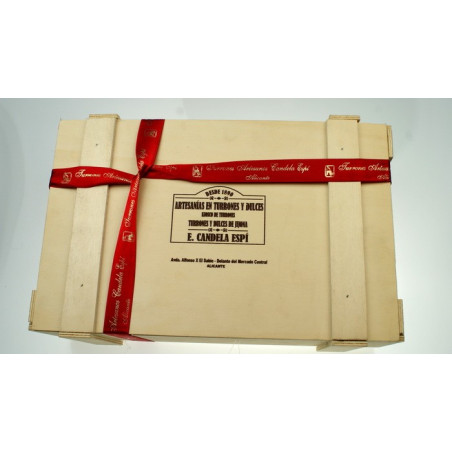 Wooden Box With Artisan Turrons and Cava - Nougats and Sweet Candela Espí